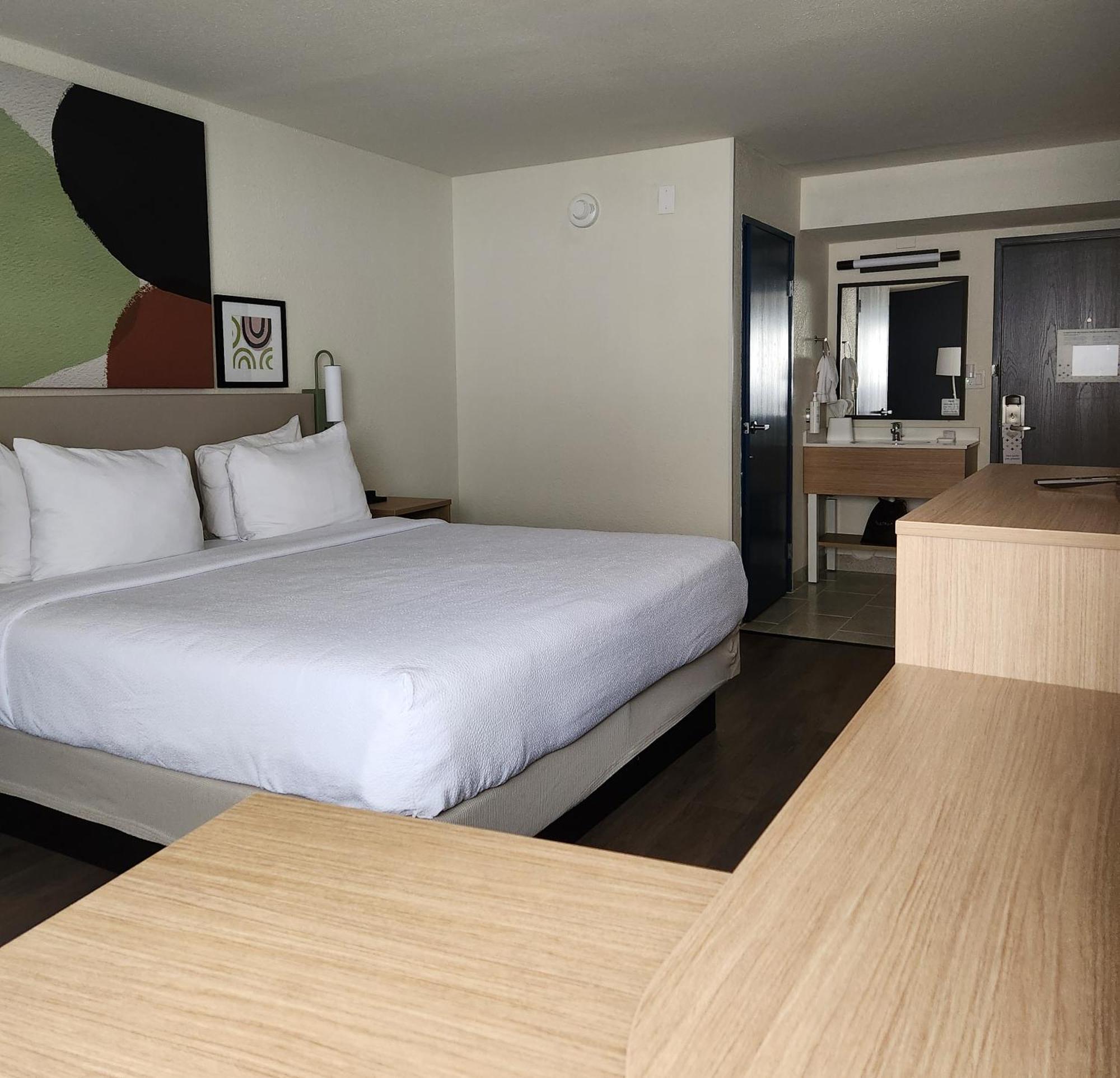 Spark By Hilton Wichita East Exteriör bild